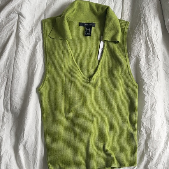 Green Top - Picture 4 of 4